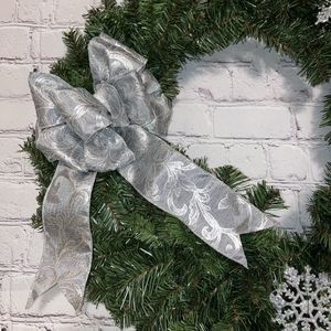 Winter Silver Skis Artificial Wreath